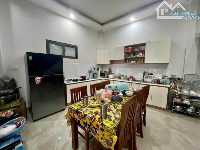 BÁN GẤP NHÀ 3 TẦNG LINH XUÂN – 90M² – HẺM Ô TÔ 7 CHỖ – GIÁ TỐT KHÓ TIN – DI CHUYỂN MỌI - 2