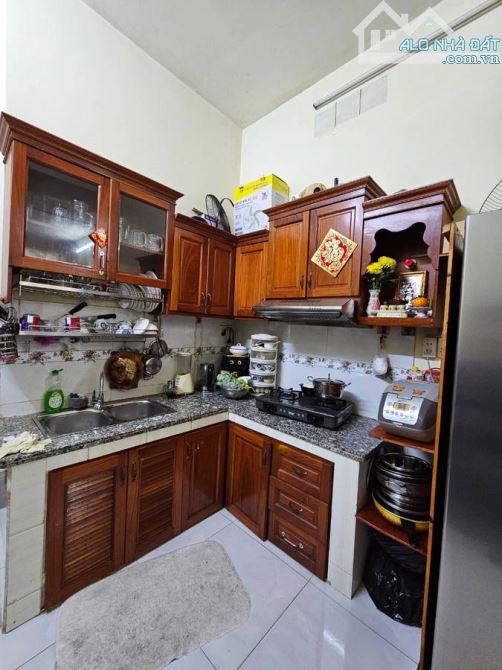 Bán nhà đường Luỹ Bán Bích, dtsd 56m, 2 tầng, nhỉnh 5 tỷ - 2