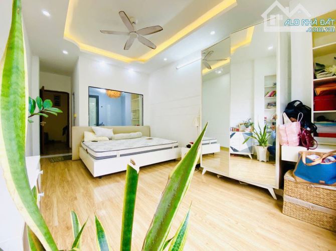 Nhỉnh 9 Tỷ - Vũ Tông Phan, Thanh Xuân - Oto - Kinh Doanh - 35m*5 Tầng. - 2