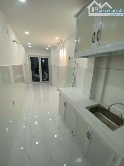 Nhà nhỏ hạnh phúc to. Hẻm xe hơi thông 2pn 2.1T - 2