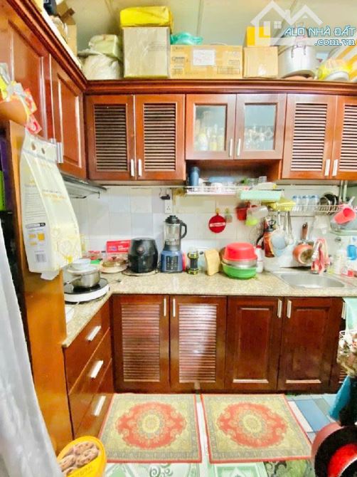 Bán nhà Hoàng Văn Thụ , phường4, quận Tân Bình,40m2, giá 3.8 tỷ - 2