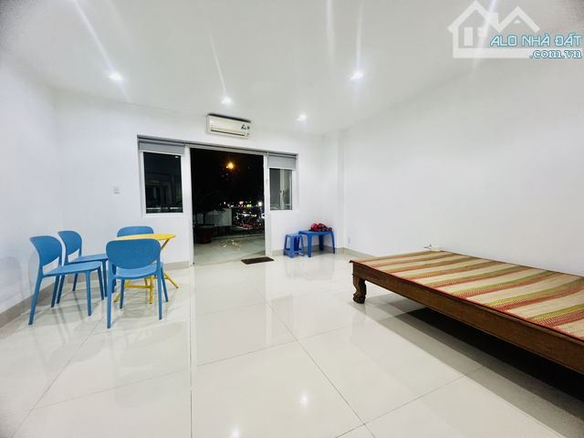 Nhà Mặt Tiền TTN05 q12 - 125m² Ở Ngay, Sổ Hồng Trao Tay - Đường 10m Thông Thoáng - 2