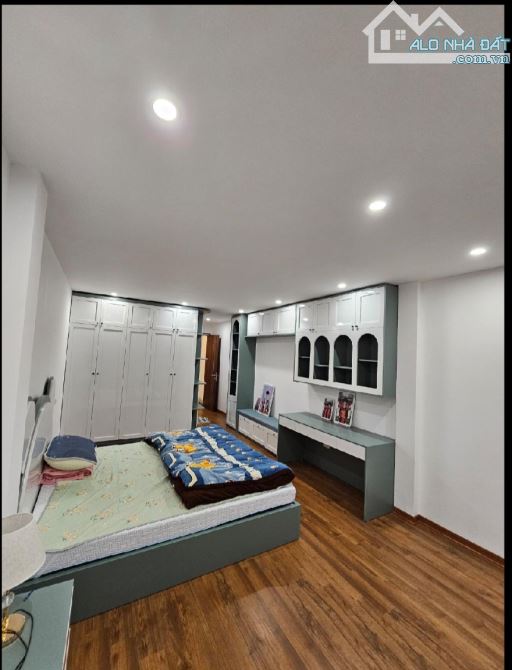9.6 Tỷ /60 M2/ 6 tầng thang máy/ 3.8 Mt/ Thạch Bàn.Long Biên - 2