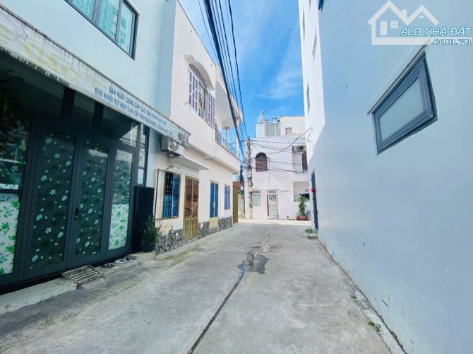 Nhà cách biển 250m TTTP, DT 70m ngang 7, phường Lộc Thọ - 2