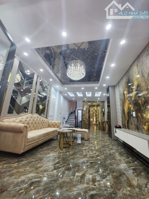 CỰC HIẾM - ÔTÔ - GẦN HỒ - THANG MÁY- NỘI THẤT XỊN- VÕ THỊ SÁU, HAI BÀ TRƯNG- 45M-17.8 TỶ. - 2