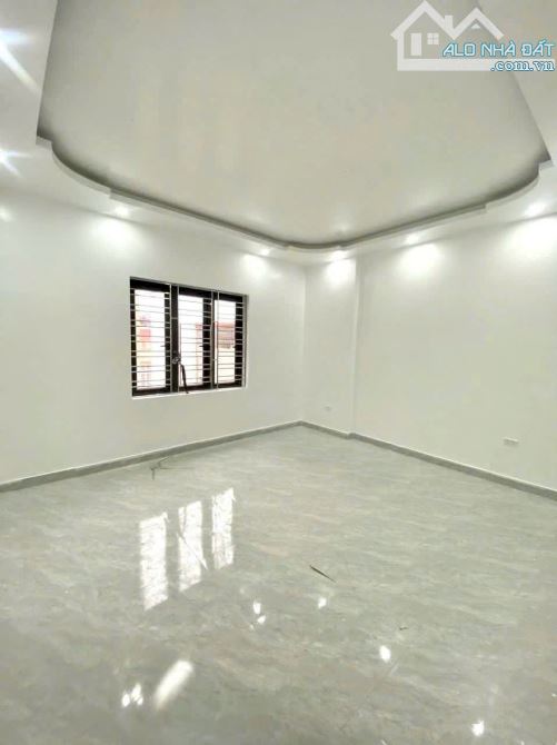 Phố Văn Cao - Ngõ Thông - Tuyến 2 Văn Cao Lô Góc - 2