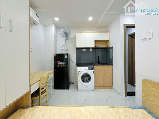 CHUNG CƯ MINI PHÚ DIỄN 77M2X7T,20 PKK, 10M RA PHỐ, 100 TRIỆU/THÁNG, 21 TỶ - 2