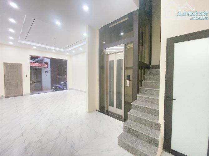 Trung tâm hành chính quận,Lê Hồng Phong 40m 5t thang máy,ô tô qua nhà, KD,an sinh đỉnh - 2