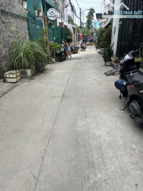 Nhà 3 tầng Tân Thới Nhất 12 q12 - 3PN Rộng Rãi, Tiện Nghi Ngay Ngưỡng Cửa - 2