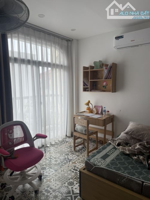 Bán Nhà Đại La Nhà Đẹp,Ngõ Nông,10 Bước Ra Mặt Phố,2m2,7tỷ799 - 2