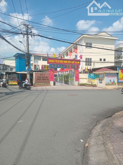 Nhà 2 tầng chắc chắn – phù hợp người ở thật – trung tâm Thủ Đức, Đặng Văn Bi chỉ 2,2 tỷ - 2