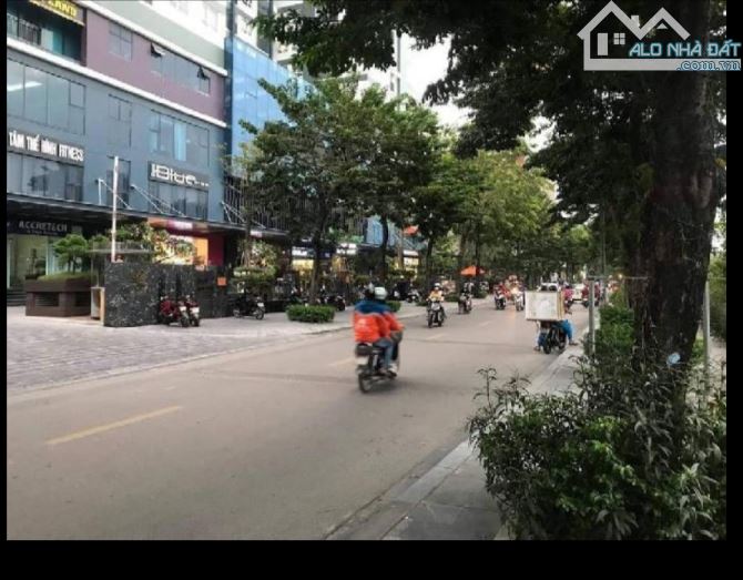 200 Tỷ / 1111 M2 / 12 Mt / Mặt Phố Vũ Tông Phan - 2