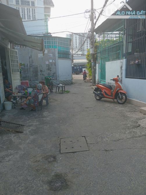 Tìm đâu ra căn nhà 50m², sổ riêng, trung tâm Thủ Đức, đường Kha Vạn Cân chỉ 2.7 tỷ? - 2