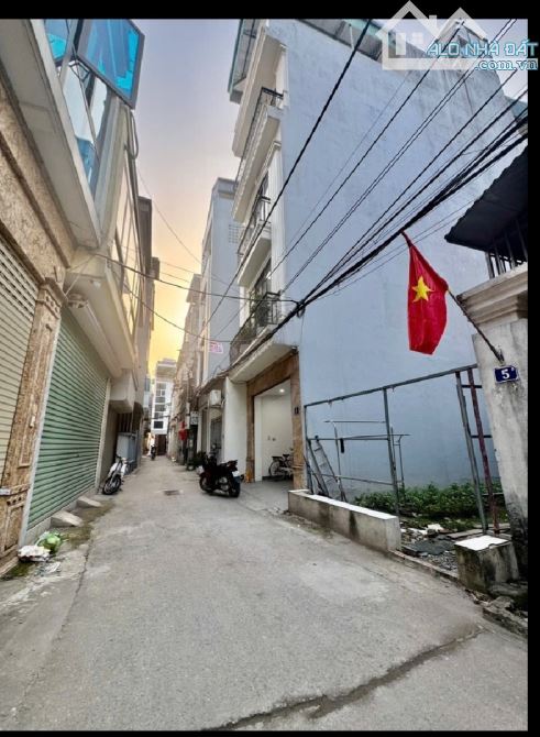 12.9 tỷ/100 M2/4.4 Mt/ Trường Lâm. Đức Giang. Ô Tô Chánh - 2