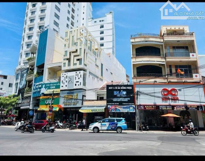 Bán nhà 2 mặt tiền đường Quang Trung Vạn Thắng Nha Trang giá 130tr/m2 - 2