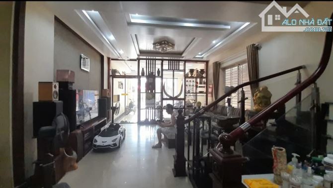 Bán nhà 4 tầng mặt Đường Hạ Lý, Thuơbgj Lý, Hồng Bàng. 92m², chỉ 11 tỷ 500 triệu. - 2