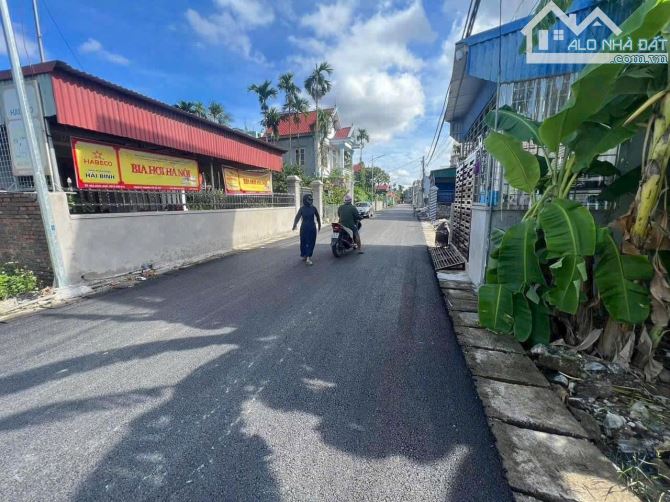 Trục chính thôn Đông -Lâm Động- Thuỷ Nguyên HÀNG HIẾM trục kinh doanh 100m2 giá 3.1x tỷ. - 2