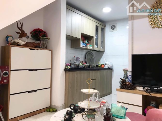 30m ra khách sạn Sao Mai oto tránh 50m ra phố Tôn Đức Thắng trung tậm Quận Đống Đa - 2