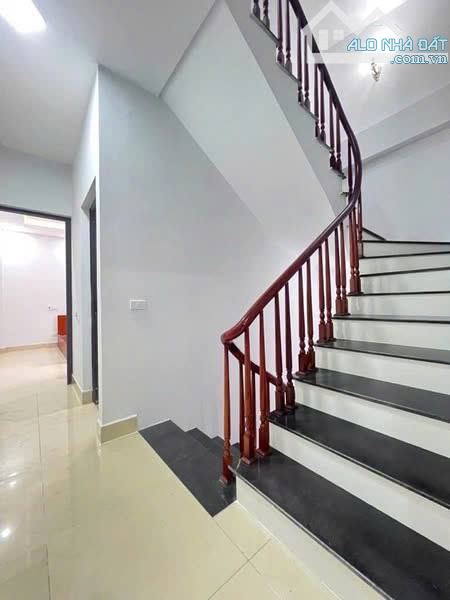 Bán nhà Bắc Từ Liêm Wew Hồ  34m 5tầng 5.75tỷ gần Cầu Thượng Cát - 2