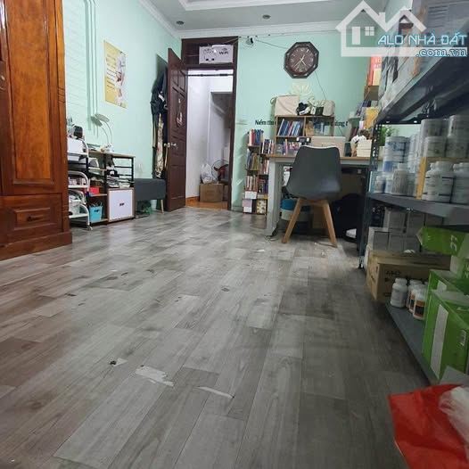 NAM DƯ, HOÀNG MAI VỊ TRÍ ĐẸP - 30M x 5 TẦNG - CÁCH  1 NHÀ ÔTÔ 7 CHỖ ĐỖ - NHỈNH 5 TỶ. - 2