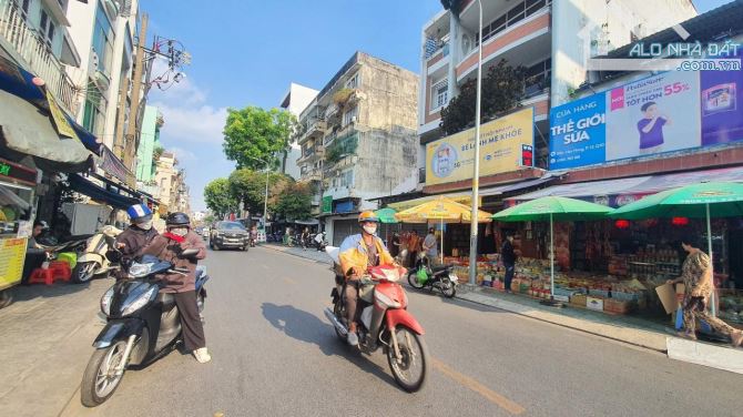 Tòa nhà đang hot nhất tại Q10. Tòa nhà văn phòng chỉ 40 tỷ tl - 2