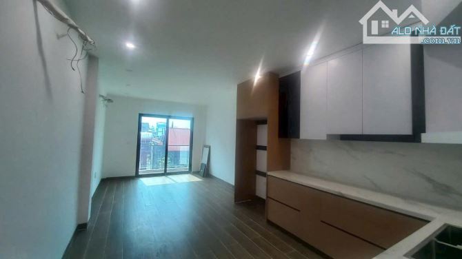 Nhà đẹp Ô Tô 7 chỗ đỗ cổng, Thang máy. Xuân Đỉnh hàng xóm Kosmo, Xuân La. 50m. 14 tỷ - 2