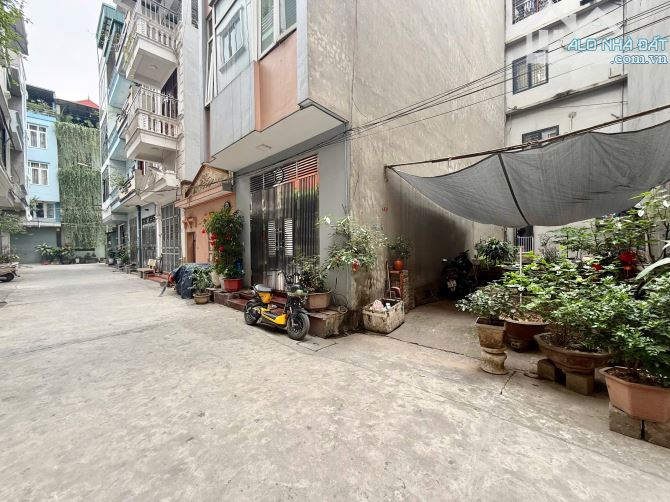 Cc bán đất KTT xây lắp điện Ba La, Hà Đông, 44m2, 2 thoáng, hơn 8 tỷ, oto tránh - 2