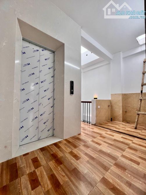 XUÂN ĐỈNH - NHÀ LÔ GÓC 6 TẦNG THANG MÁY, FULL NỘI THẤT XỊN, GẦN NGOẠI GIAO ĐOÀN - 7.5 TỶ - 2