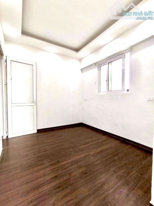 Căn hộ chung cư - Đền Lừ , Tân Mai                57m - 3,28 tỷ - 2
