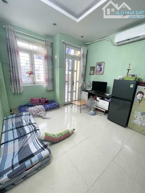 TRẦN PHÚ QUẬN 5 DT 45M2 5 TẦNG 6PN HẺM 4M, THÔNG RA HẺM 565 NGUYỄN TRÃI - 2