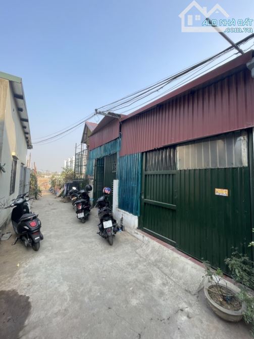 🔥Cô Thủy Bộ Đội Lữ Đoàn Bay 918.Có nhu cầu muốn bán mảnh đất tại Phúc Đồng- Long Biên.🔥 - 2