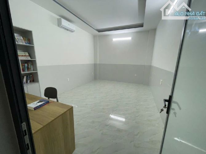 VIP! BÁN NHÀ 2 TẦNG 2 MẶT TIỀN 140M² - 6,97 TỶ - MT THÂM TÂM - Q. NGŨ HÀNH SƠN - 2