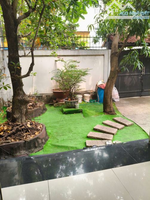 🏡 BIỆT THỰ KIỂU CHÂU ÂU 224M² – 2 LẦU MÁI THÁI – GIẢM 5 TỶ – QUẬN 7 💰 - 2