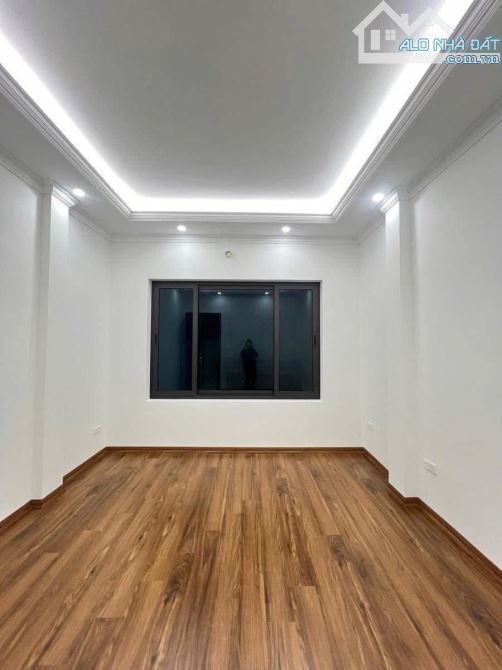Hót ! TRUNG TÂM CẦU GIẤY - Ô TÔ - KINH DOANH - 2 Thoáng - 40M x 6 Tầng Giá 15.2 Tỷ - 2