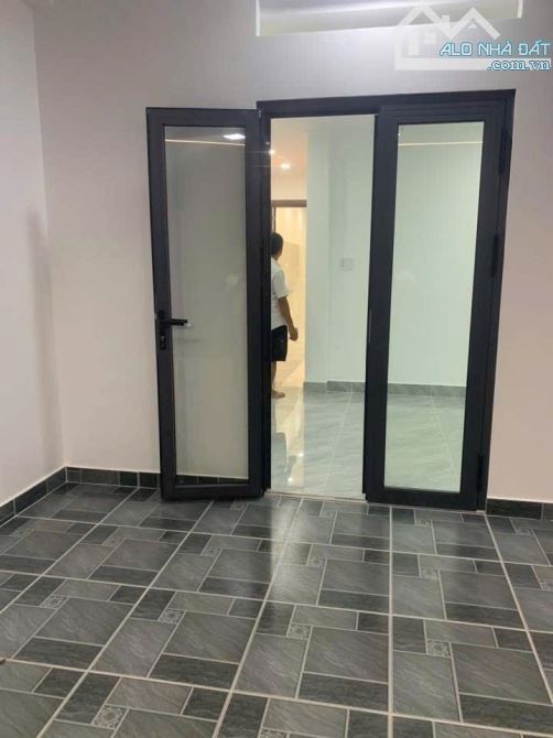 NHÀ MỚI FULL NỘI THẤT, HIỆP THÀNH , QUẬN 12 - 2