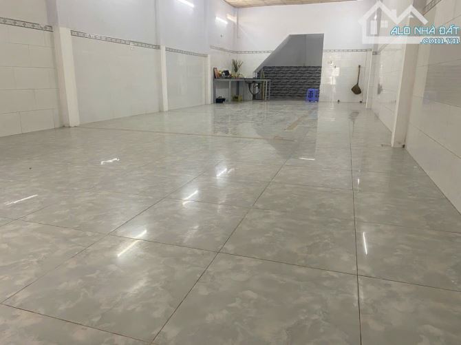 Bán gấp nhà sổ hồng hoàn công đủ đường 1A vào 2 sẹc ngắn - 2