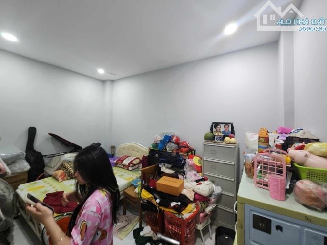 Bán nhà mặt tiền Quận 8 - Kinh doanh đa nghề - 1 tầng 4,1x20m - đường 5m - Chỉ 57tr/m2 - 2
