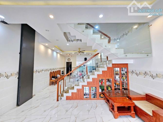 Bán nhà 1 trệt 3 lầu sổ riêng thổ cư p. Tân Biên - 2