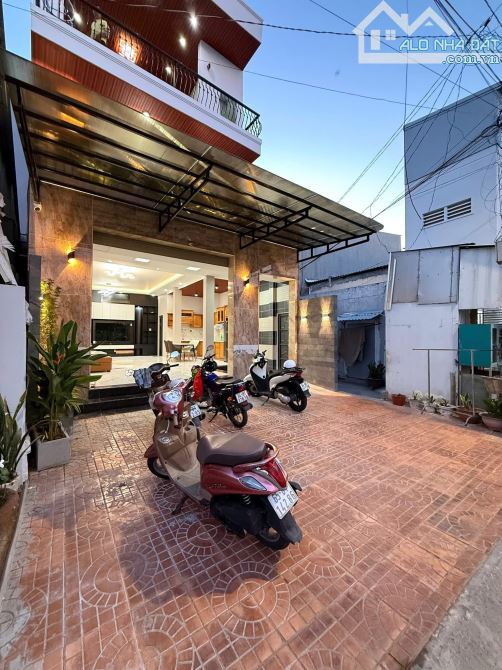 NHÀ 2 LẦU MỚI XÂY MẶT TIỀN ĐƯỜNG MẠC THIÊN TÍCH , PHƯỜNG XUÂN KHÁNH - 2