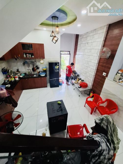BÁN NHÀ BÌNH TÂN 56m2 4PN Hẻm Xe Hơi Chiến lược thông Tỉnh Lộ 10. - 2