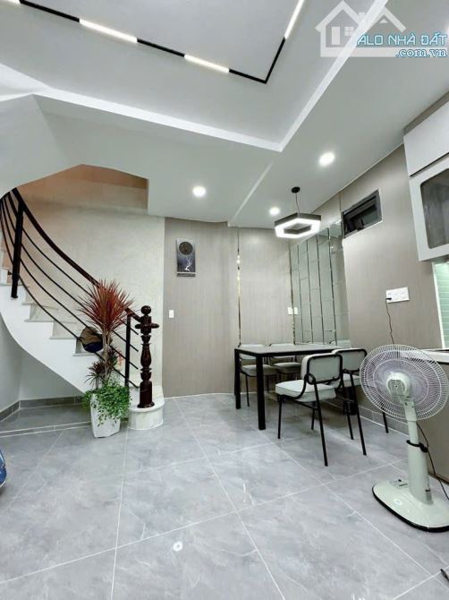 5 TẦNG BTCT đường Xô Viết Nghệ Tĩnh 39M2 - HẺM 4M - P25 VIP - TẶNG Full nội thất - 2