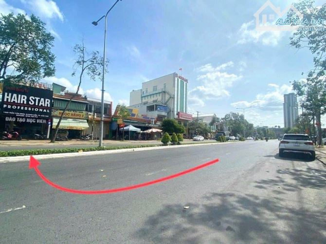 BÁN NHÀ MẶT TIỀN ĐƯỜNG TRẦN VĂN HOÀI GẦN BỆNH VIỆN VINMEC , SIÊU THỊ VINCOM - 2