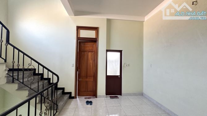 Nhà 3 tầng ô tô thông Phan Bội Châu, 120m2, ngang 6m, 3.x tỷ - 2