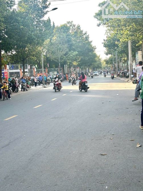 Đất tái định cư đồng tràm dt 75m lh Nhung - 2