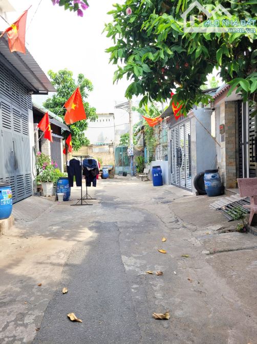 📌3.25 tỷ📌 Bán nhà cấp 4 gác lửng Big C Go  p. Đông Hoà Dĩ An 63m2 - 2
