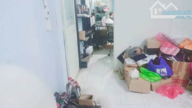 Bán nhà mặt tiền quận 12, có phòng trọ đang cho thuê hàng tháng, giá chỉ nhỉnh 10,3 tỷ - 2