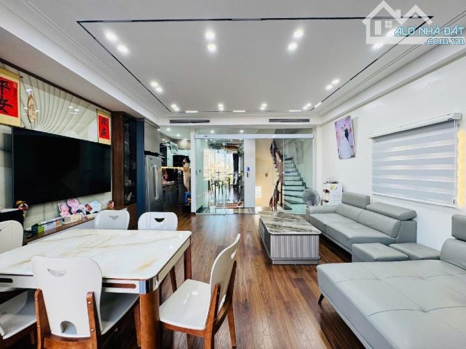 BÁN NHÀ PHỐ TRẦN KHÁT CHÂN HAI BÀ TRƯNG. 65M, 5 TẦNG THANG MÁY, GA RA Ô TÔ GIÁ 16  TỶ - 2