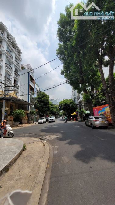 Khan hiếm - Góc 3MT Khu K300,P.12,Q.Tân Bình - DT: 5,6x20m - 4 Tầng - Gía: 28 tỷ - 1