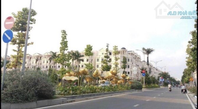 Siêu khủng 17m - gần 300m2  mặt tiền lô góc - thống nhất - Gò Vấp - 2