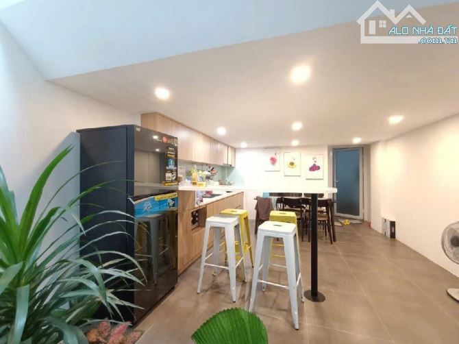 Nhà kiệt ô tô 5m Chế Lan Viên, 76m2, thông ra Võ Nguyên Giáp, 100m ra biển Mỹ Khê. - 2